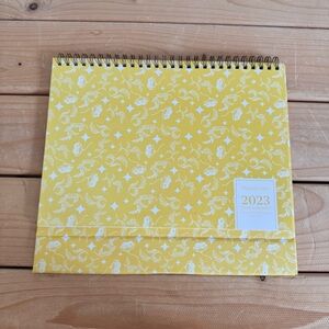 Illumicrate 2023 desk calendar